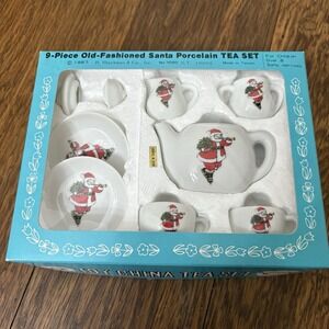 9-Piece Old-Fashioned Santa Porcelain Tea Set 1987